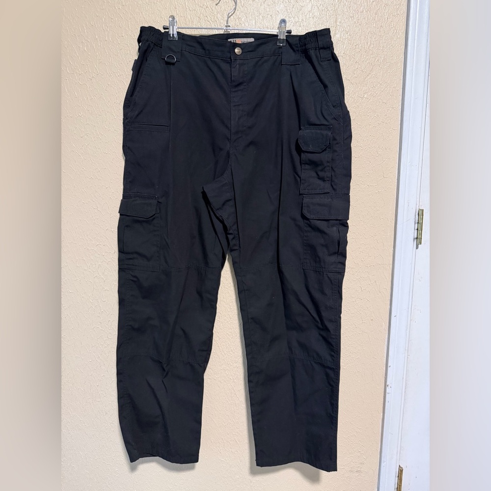 5.11 Tactical Men’s Cargo Pro Pants Size 40 Black Workwear Law Enforcement‎